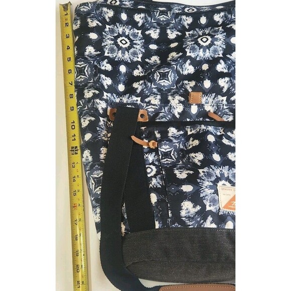 High Sierra Clybourn Tote Bag, Blue & White Geometric Eclipse/Raven, One Size - Picture 5 of 12